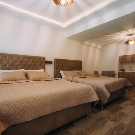 White Blue - Luxury Apt, Center, Private Parking, Balcony, Near Apartament *