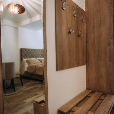 White Blue - Luxury Apt, Center, Private Parking, Balcony, Near Apartament Ochryda