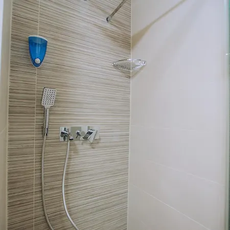 White Blue - Luxury Apt, Center, Private Parking, Balcony, Near Apartament Ochryda